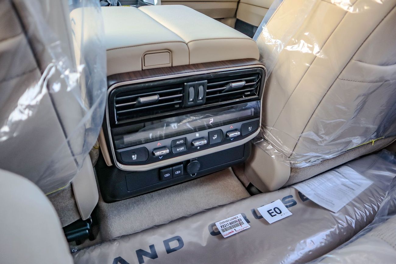 Toyota Land Cruiser Toyota Land Cruiser 300 Series (GRJ300) VXR 4.0L,