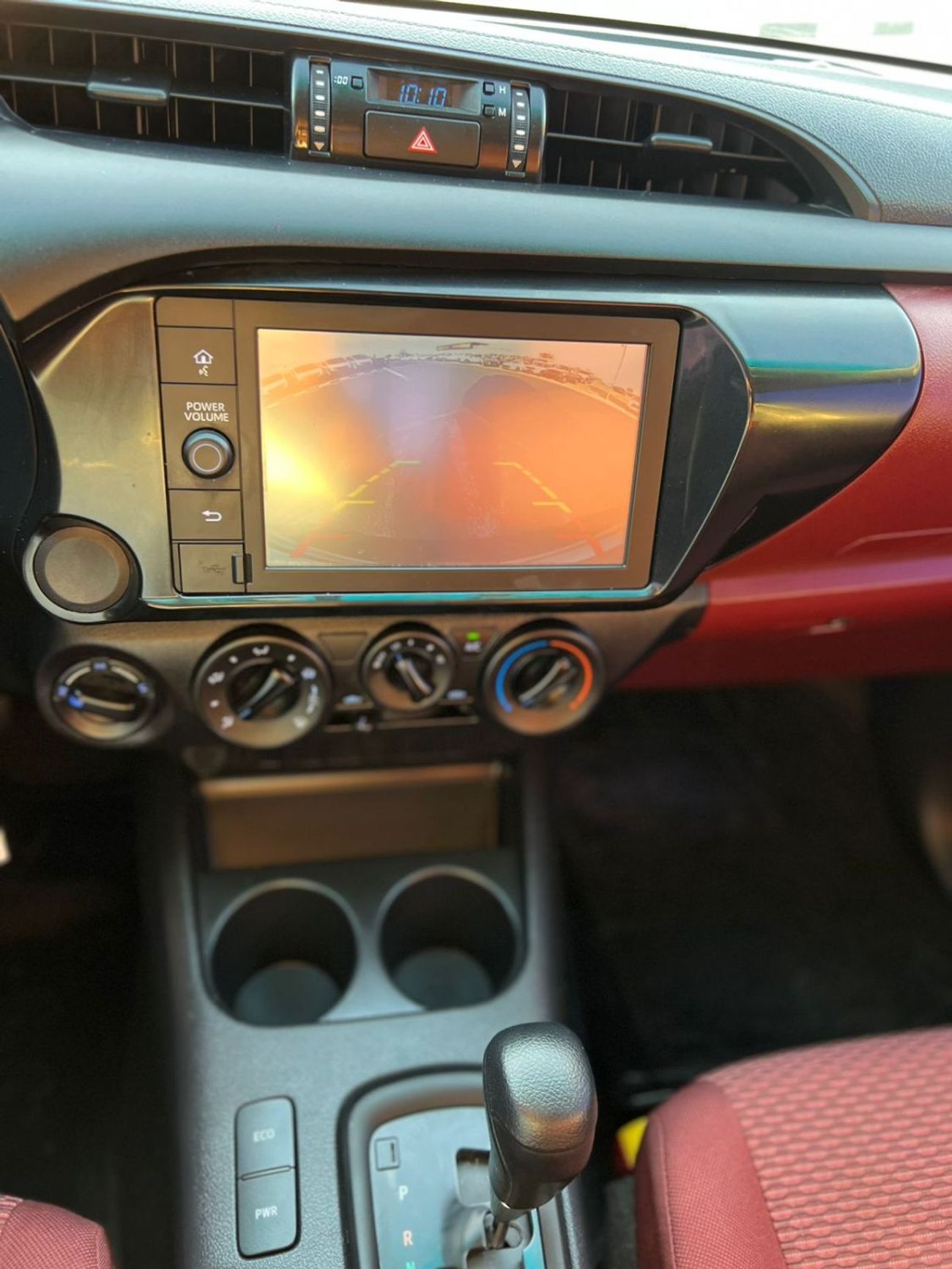 تويوتا هيلوكس 