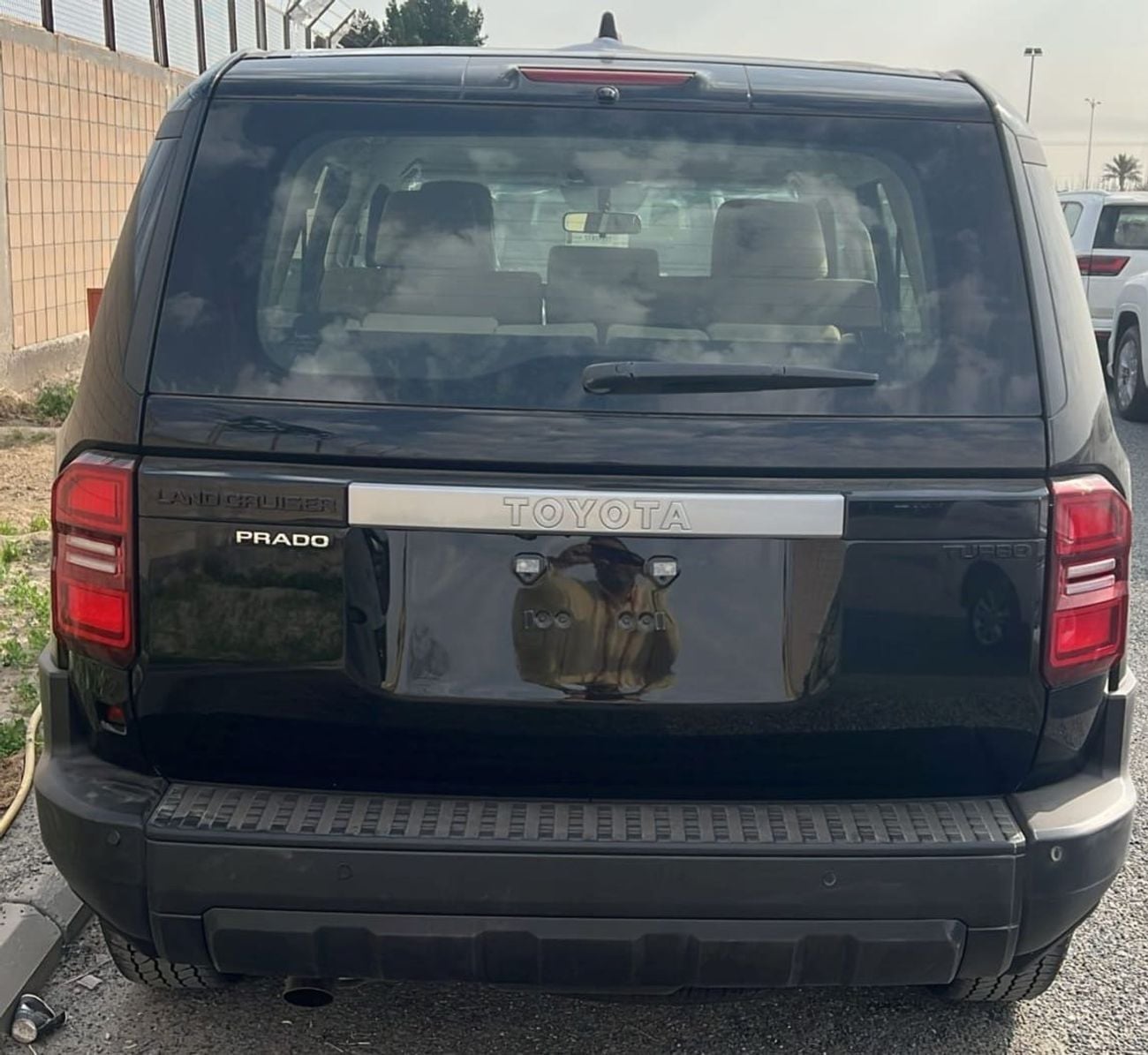 Toyota Prado Prado 2.4 ALR basic options 2026 GCC