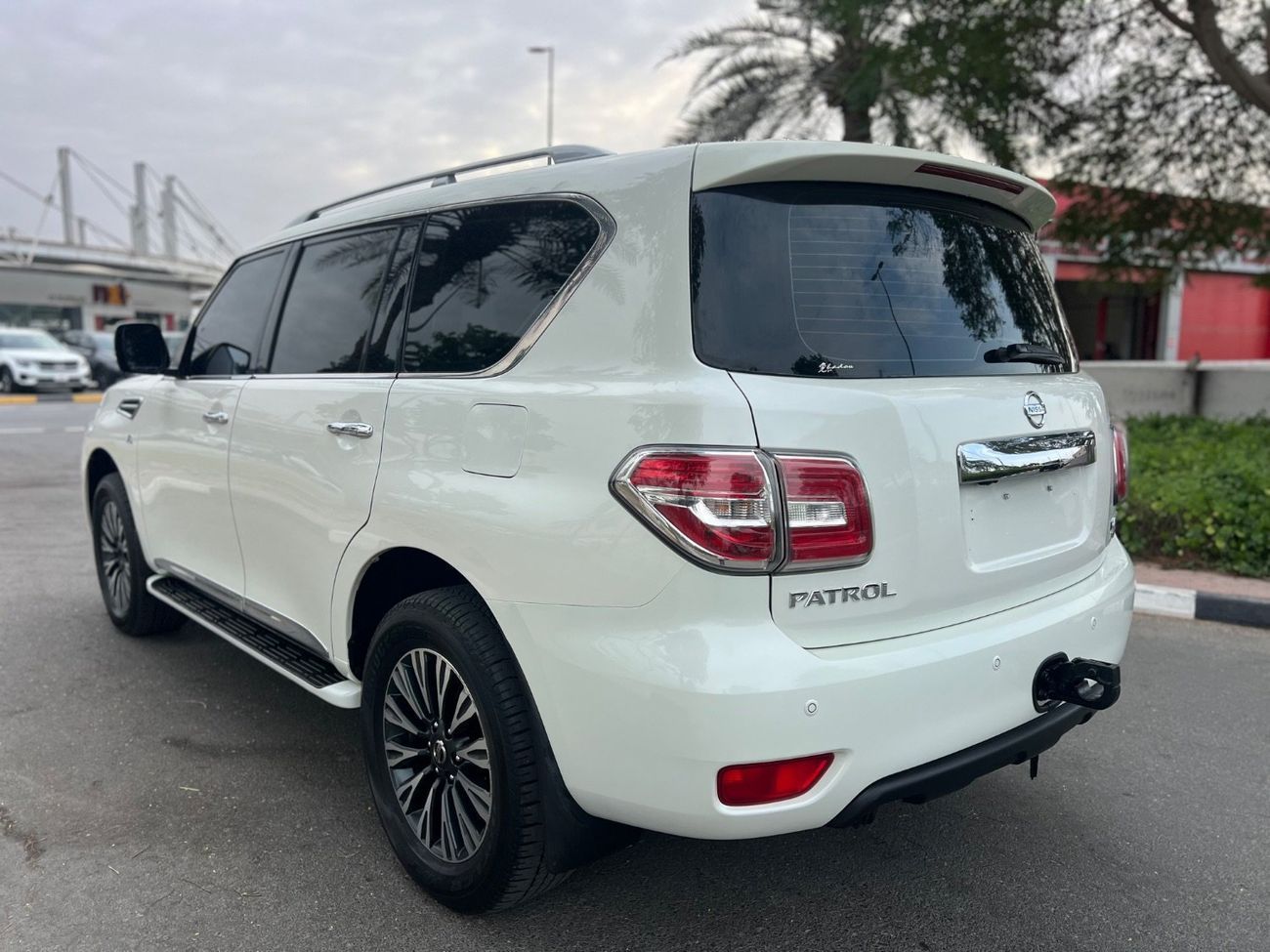 نيسان باترول LE Platinum 5.6L
