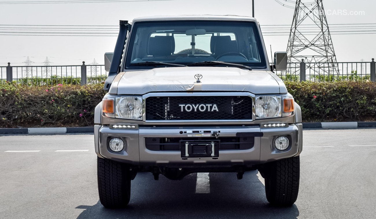 تويوتا لاند كروزر بيك آب LX V6 4WD Limited