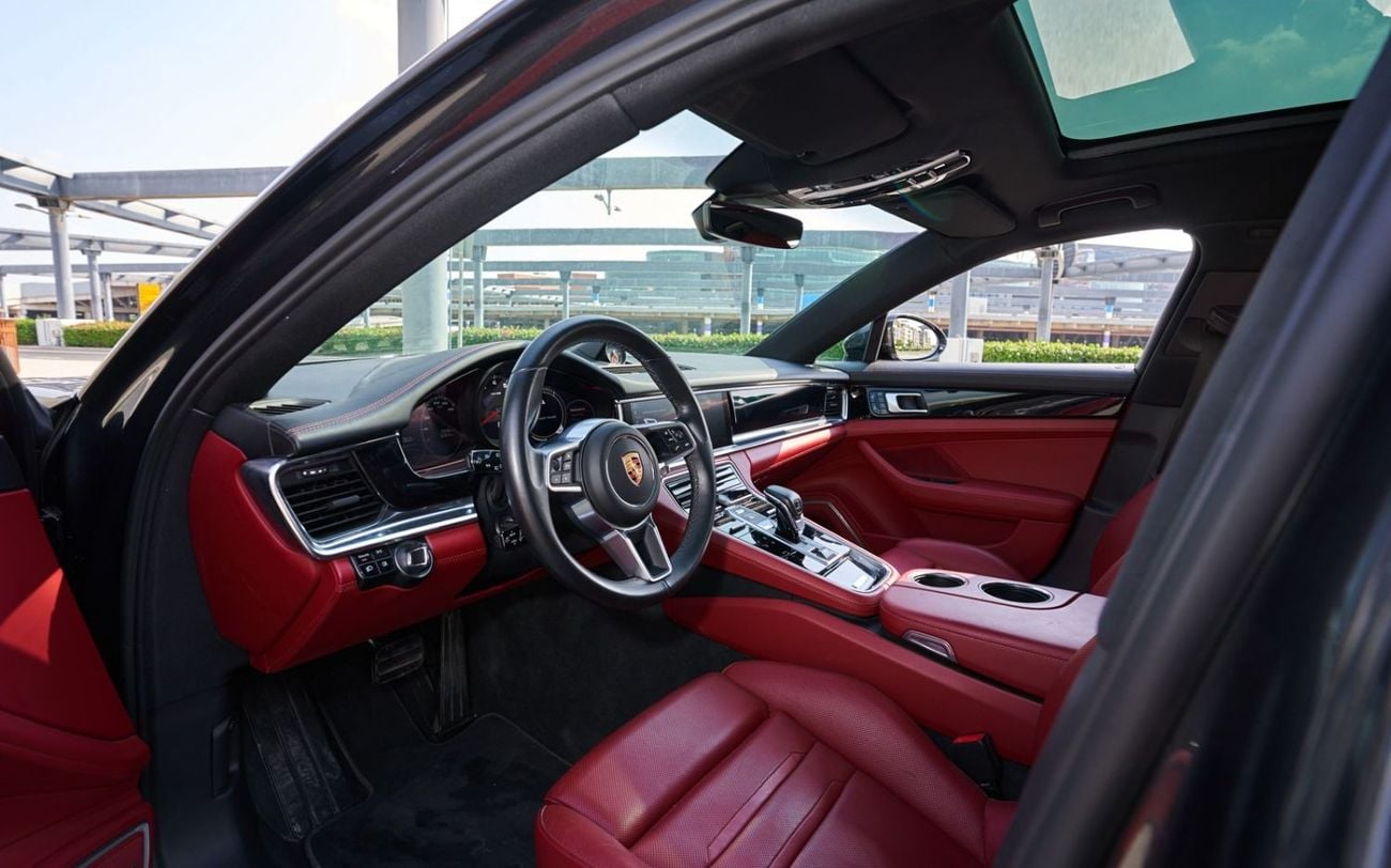بورش باناميرا Porsche Panamera 2020