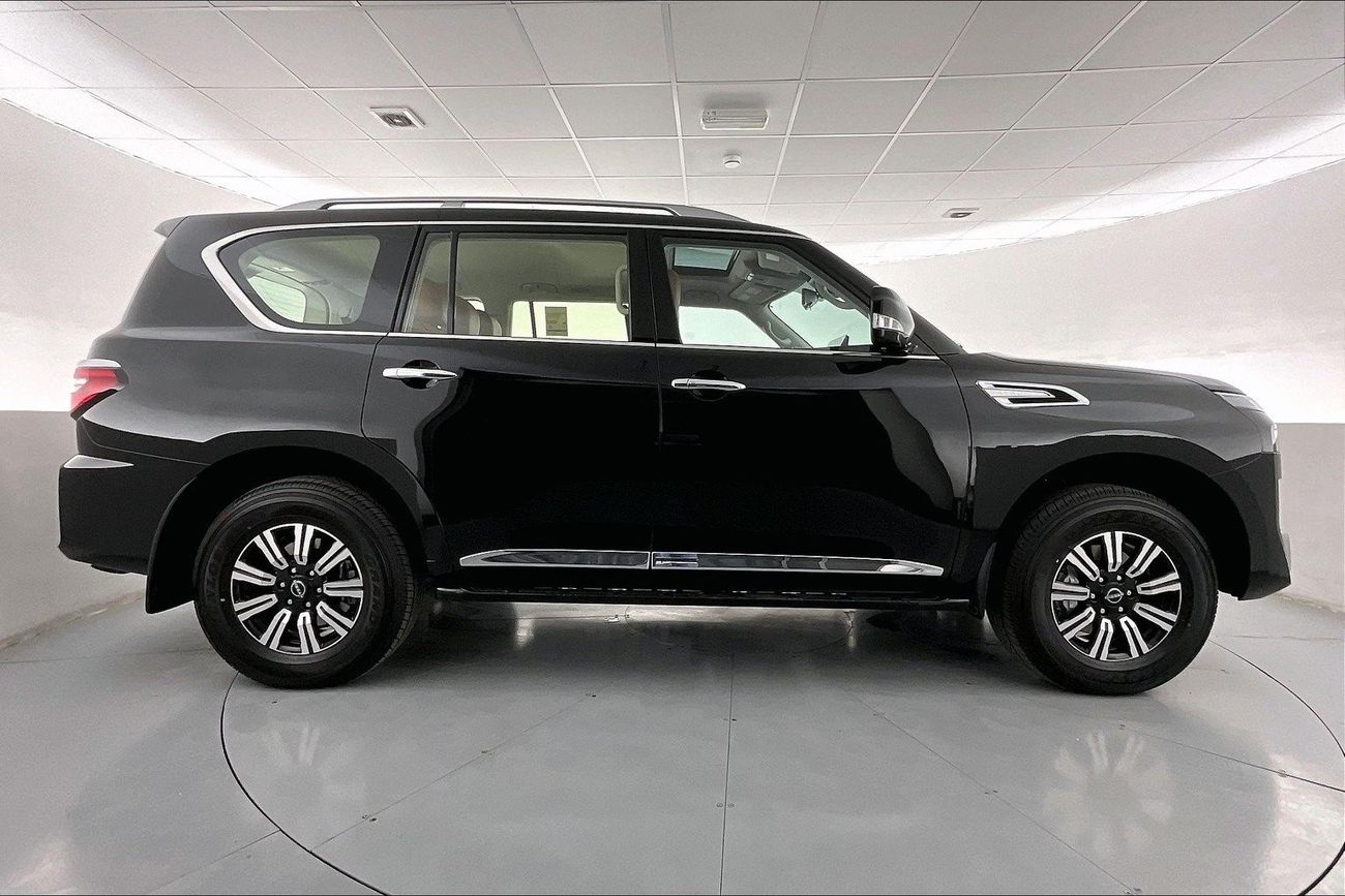 Nissan Patrol SE Titanium | 1 year free warranty | 1.99% financing rate | Flood Free