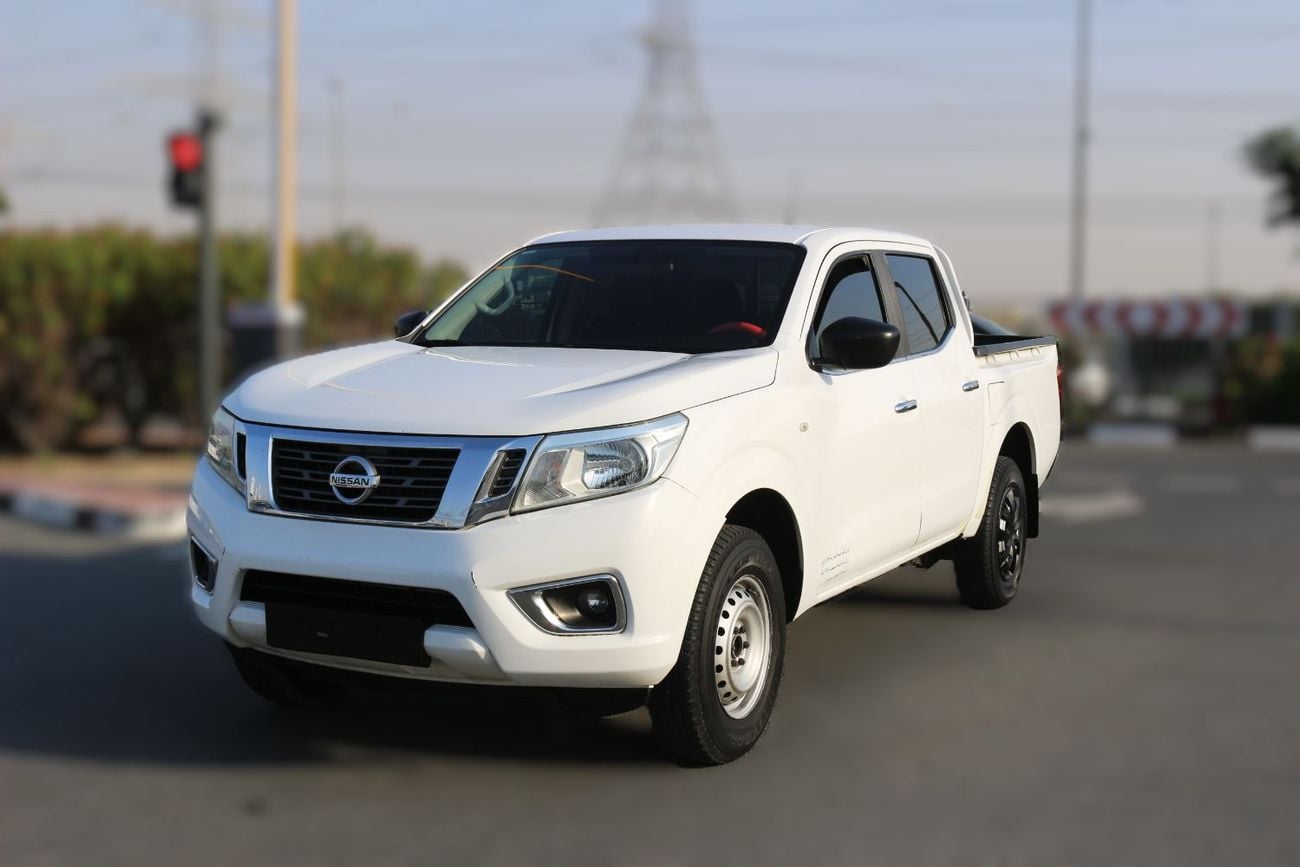 Nissan Navara G 2.5L 4WD A/T NISSAN NAVARA 2019 FULL AUTOMATIC GCC 4X2