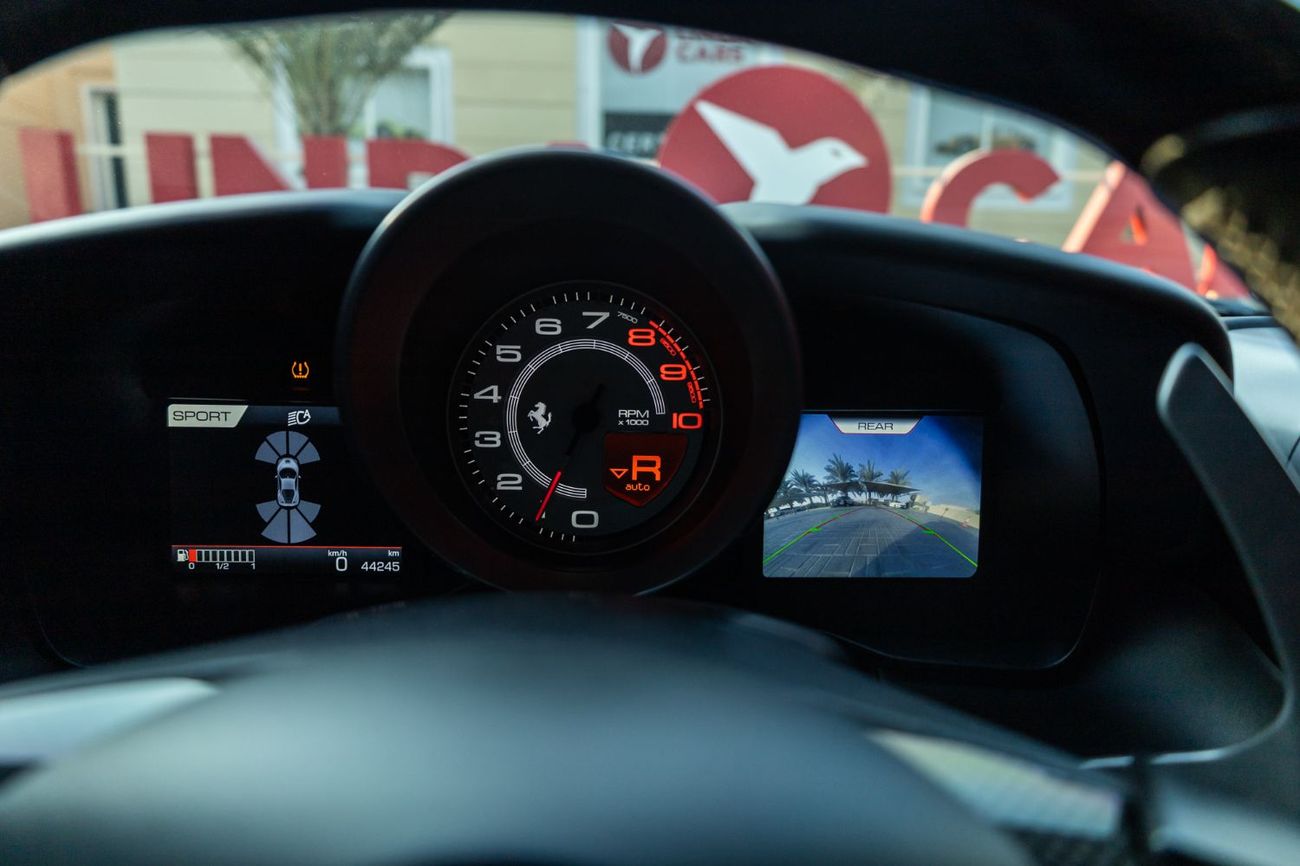 فيراري F8 تريبوتو 3.9T V8