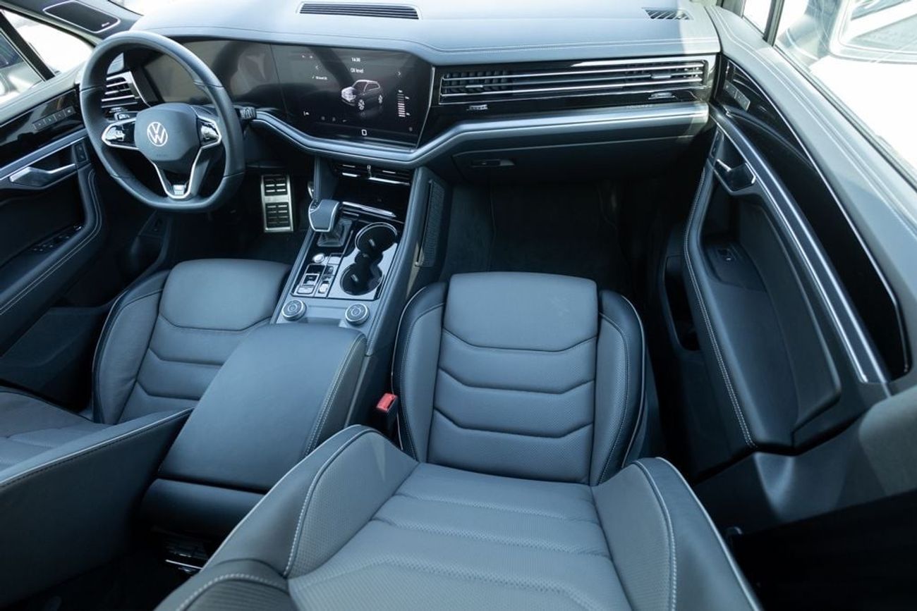 فولكس واجن طوارق R-Line 3.0L AWD