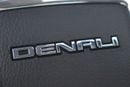 GMC Yukon Denali 6.2L (8 Seater)