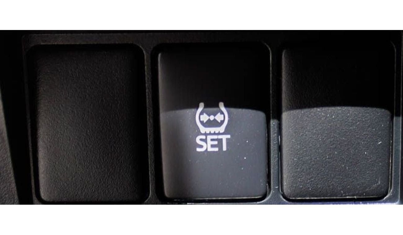 Toyota Hilux GL 2 2.7L AWD Toyota Hilux 2.7L Automatic 4X4 2020 GCC accident-free in excellent condition 1538 P.M