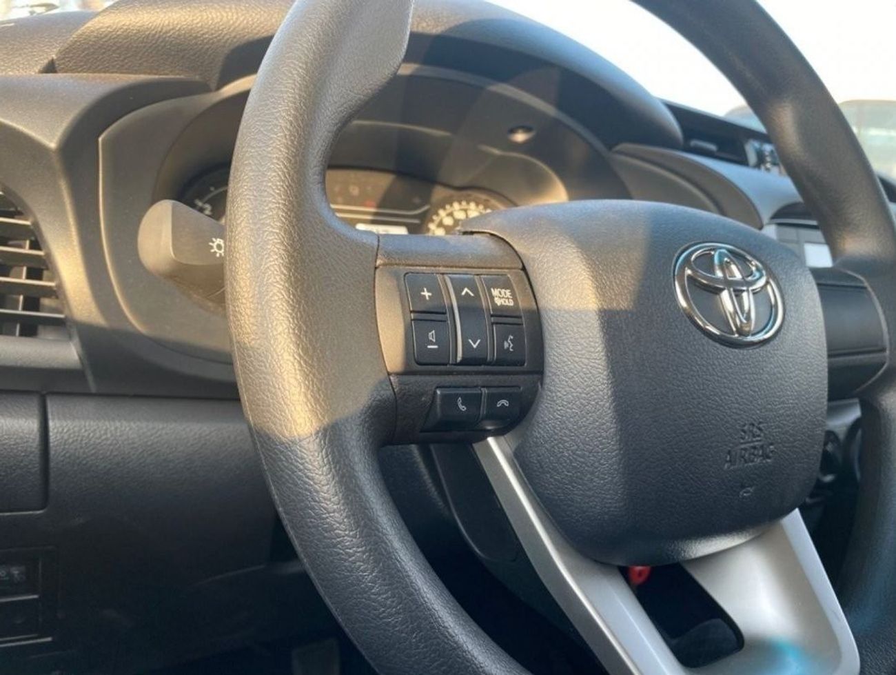 تويوتا هيلوكس 2.4 L | MT 4WD | With FABRIC SEAT | BRAND NEW