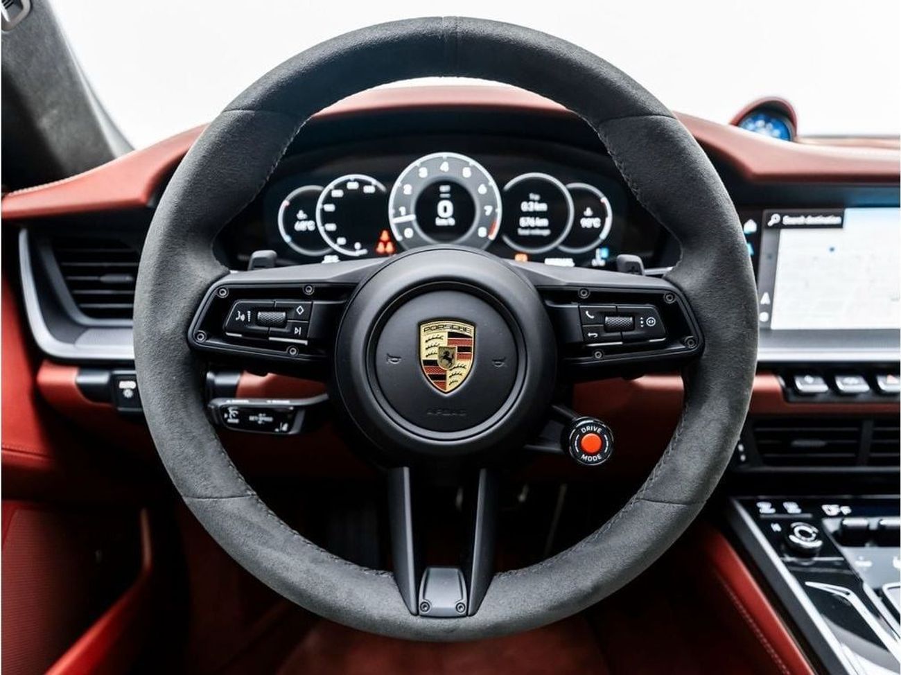 بورش 911 2025 Porsche Carrera, 2026 Porsche Warranty, Aero Kit, Very Low KMs, GCC