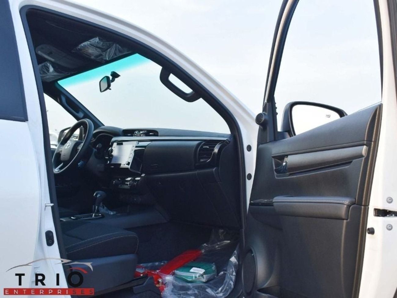 Toyota Hilux 2025 TOYOTA HILUX ADVENTURE 4.0L PETROL V6 FULL OPTION  WITH PUSH START, DIGITAL CLOCK