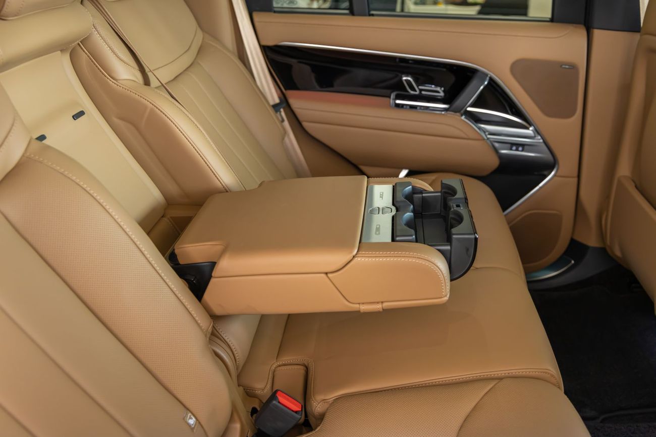 لاند روفر رينج روفر Range Rover | Vogue SE | GCC | AWD | Fully Loaded (Export)