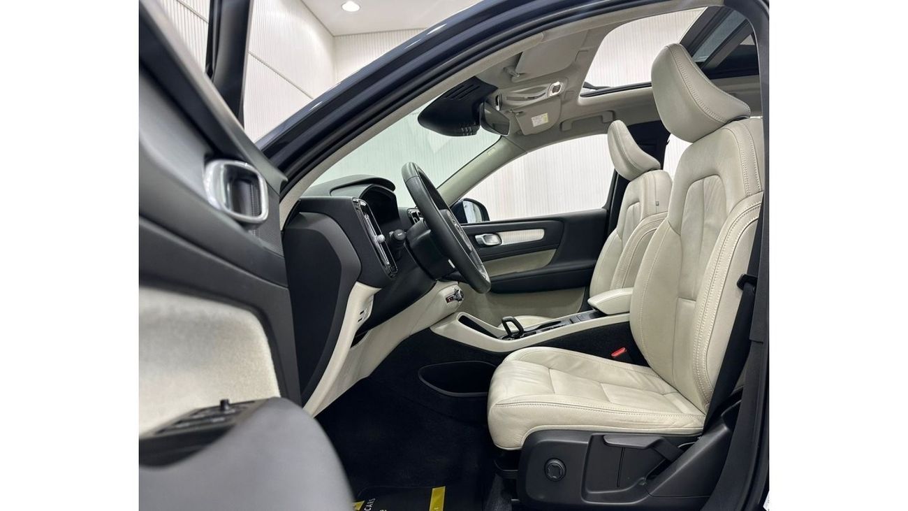 Volvo XC40 T4 R Design 2022 Volvo XC40 T4, Jan 2025 Volvo Warranty, Low Kms, GCC