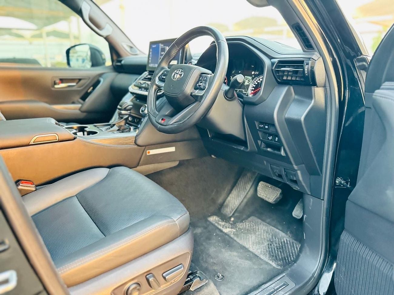 Toyota Land Cruiser GR-S 3.3L