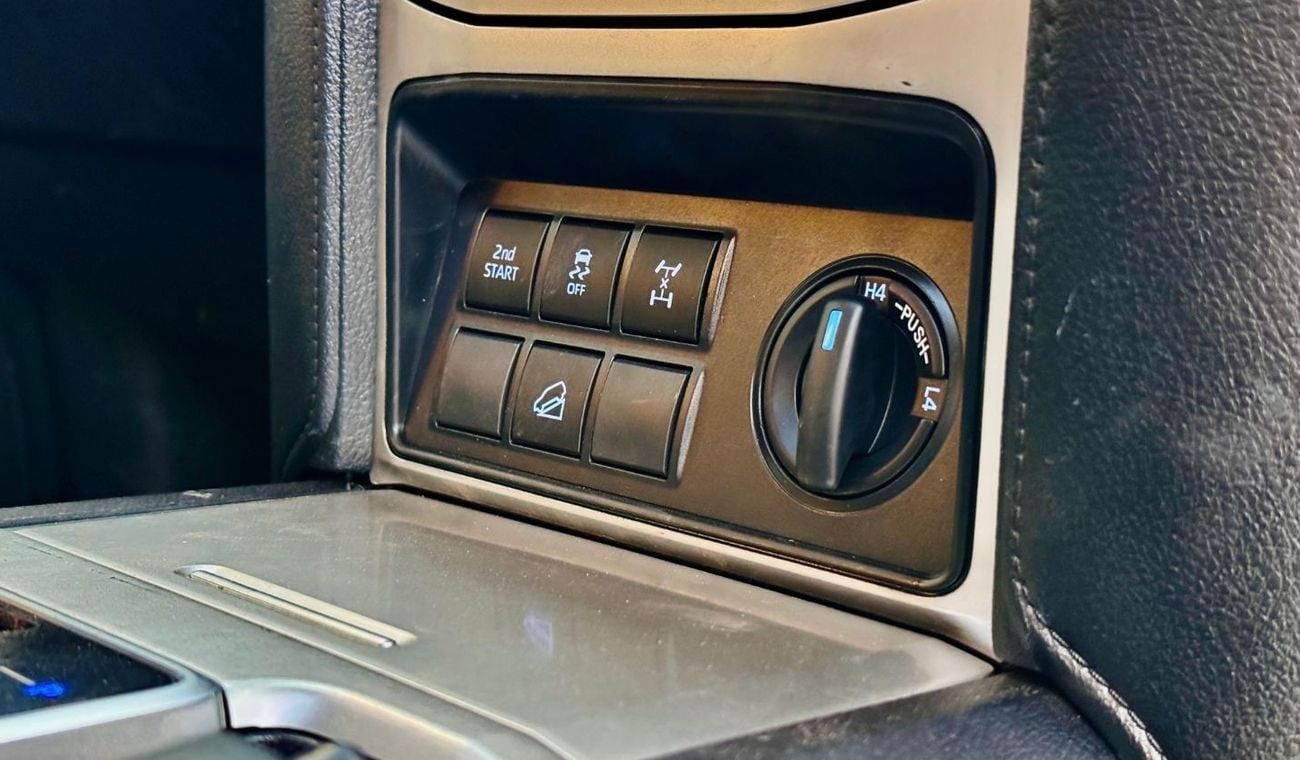 Toyota Prado PREMIUM MODIFICATION | ROOF RACK WITH SIDE LADDERS | 2021 | RHD | 2.8L DIESEL ENGINE | (AT) | SUNROO