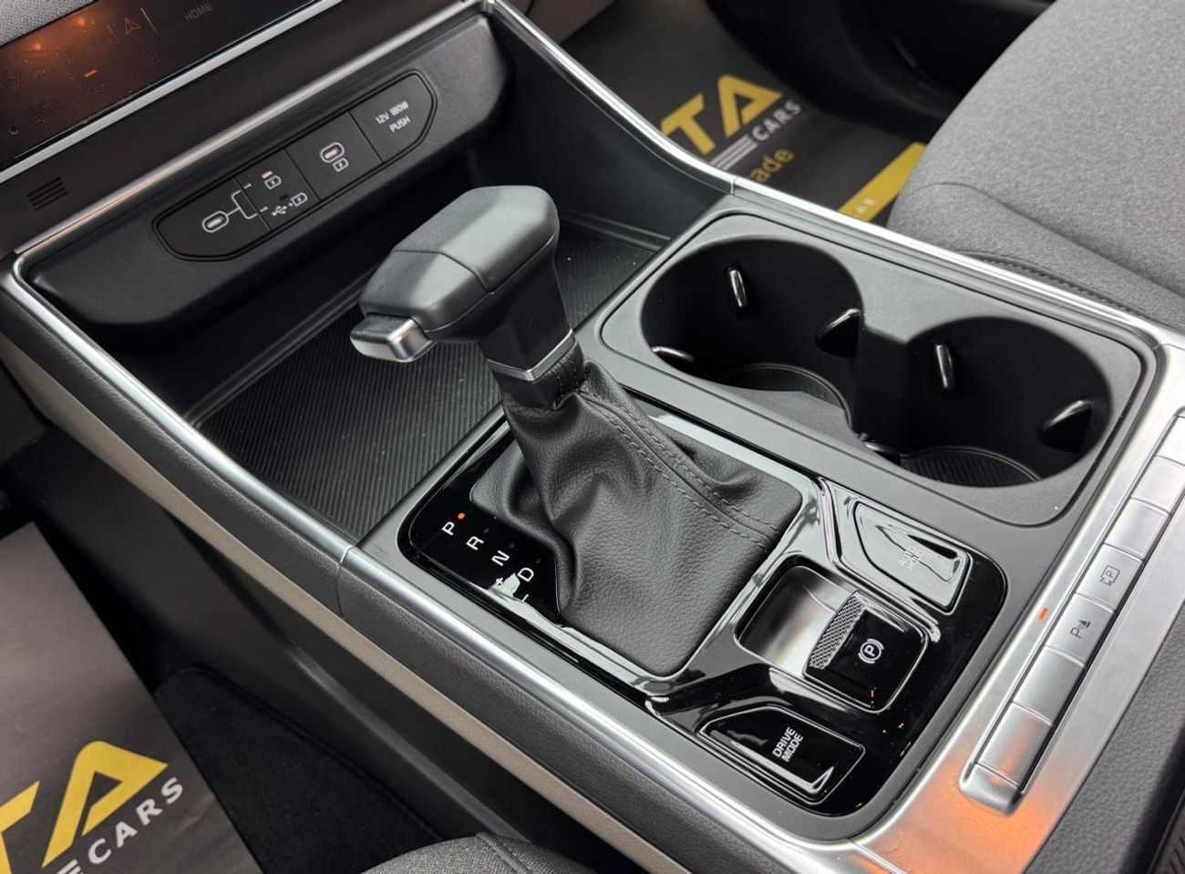 Kia Carnival 2026 Kia Carnival, Kia Warranty+Service Contract, GCC