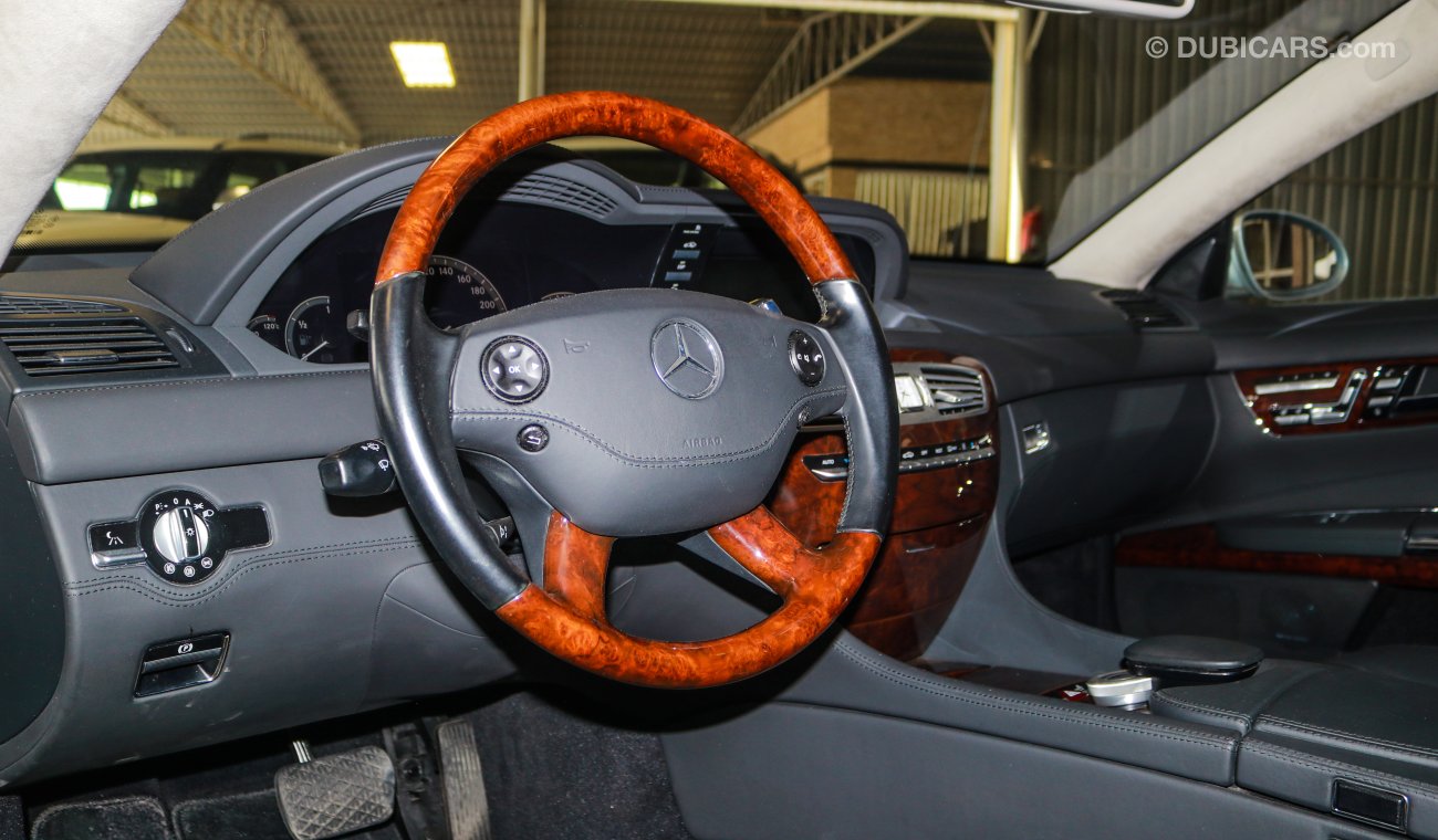 Mercedes-Benz CL 550 Model 2015
