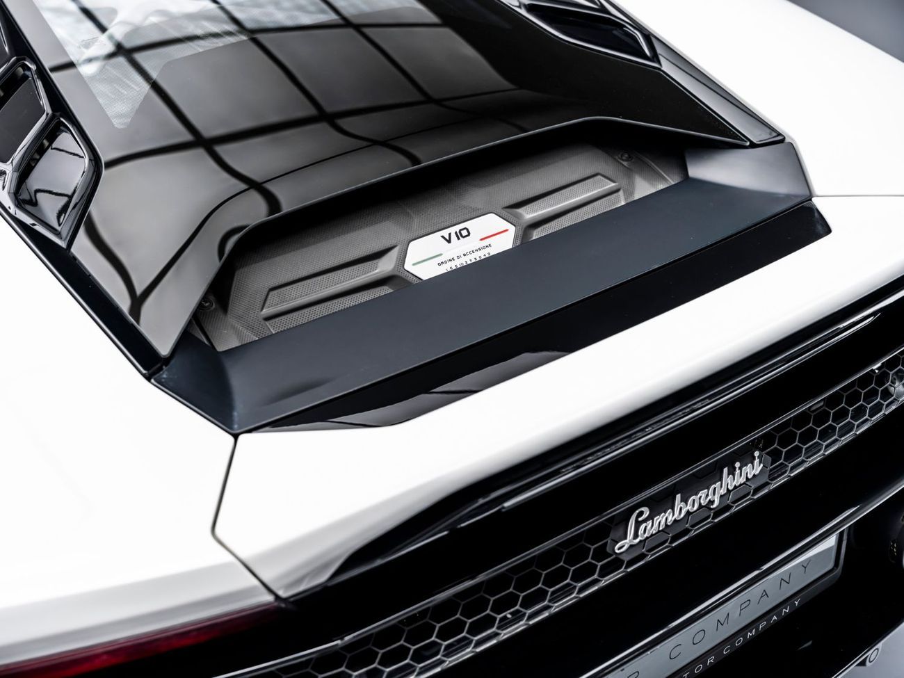 Lamborghini Huracan 2020 Lamborghini Huracan Evo, October 2025 Lamborghini Warranty, Low KMs, GCC