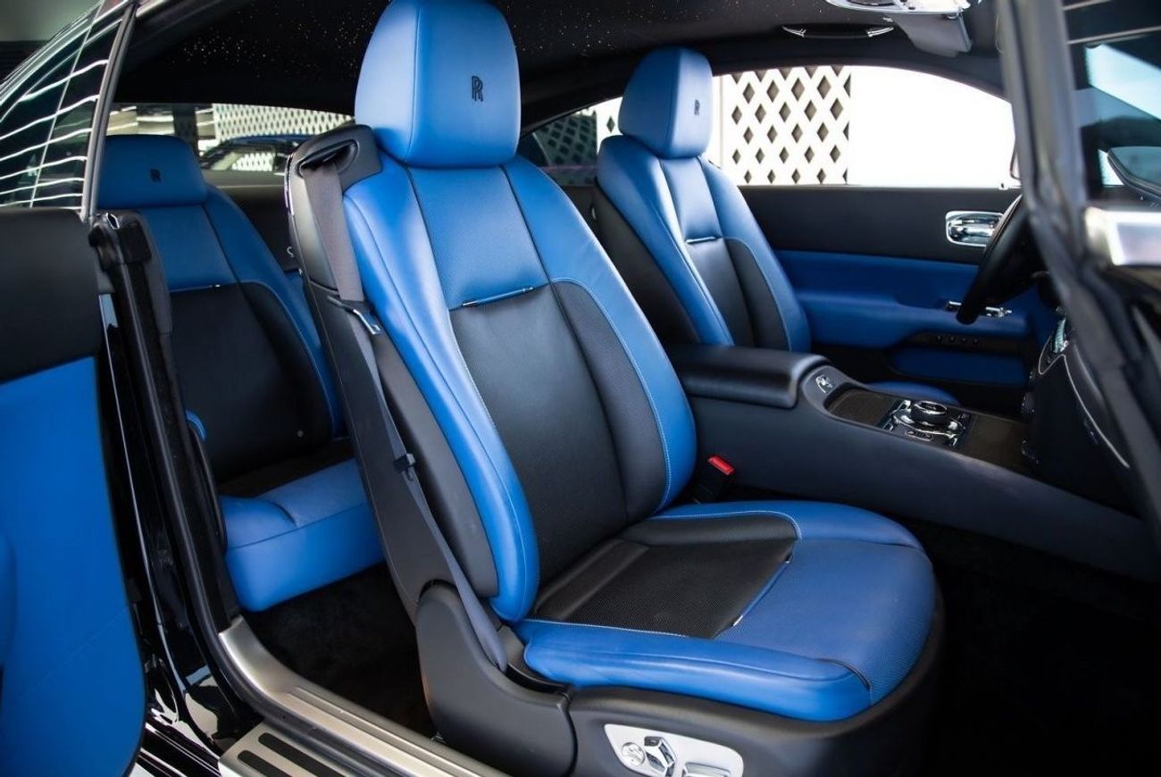 رولز رويس واريث بلاك بادج