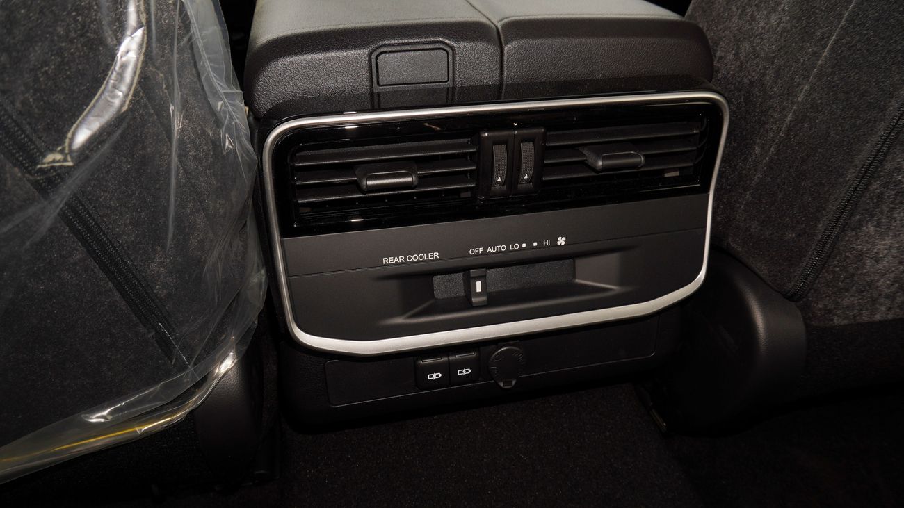 Toyota Land Cruiser GXR 4.0L V6