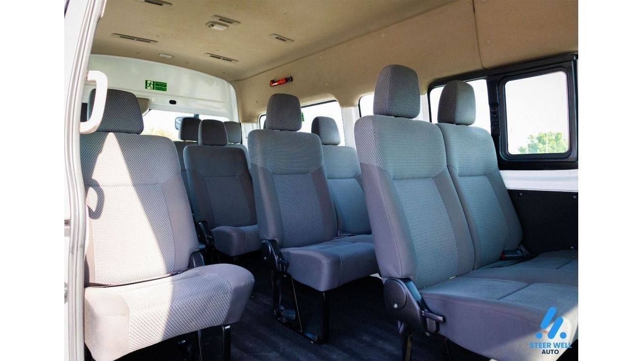 Nissan Urvan 2021 NV350 / High Roof 13 Seater - 2.5L RWD - Petrol M/T - GCC - Ready to Drive