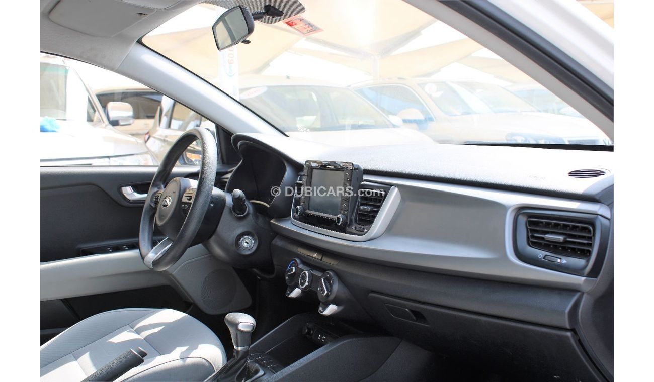 كيا ريو EX مكينة 1400 سي سي - السيارة خليجي - بحالة ممتازة من الداخل والخارج - صبغة وكالة - خالية من الحوادث