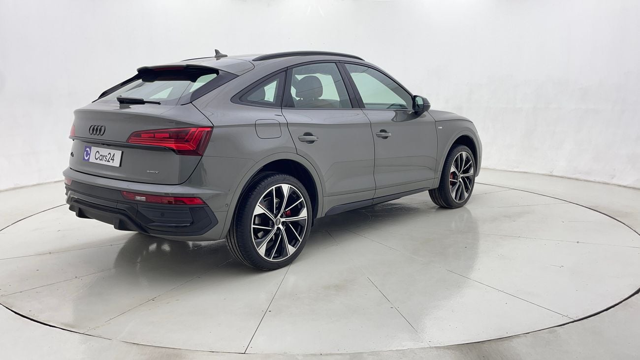 Audi Q5 45 TFSI Quattro S Line 2.0L (252 HP) 2025 S LINE | AED 2927/Month | 0 DP | 30 Day Return | Warranty