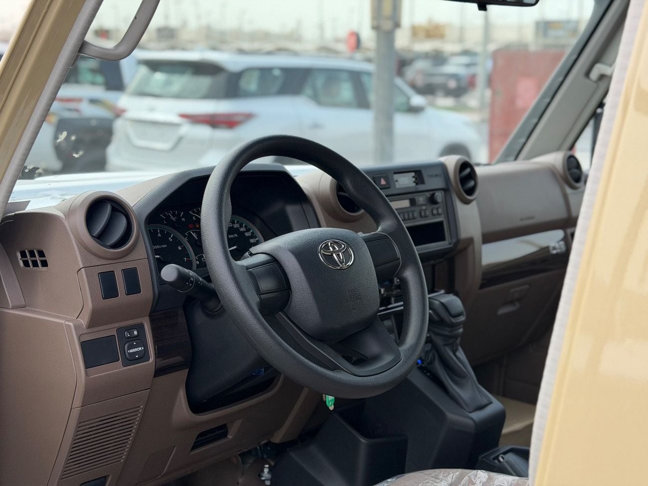 تويوتا لاند كروزر بيك آب Double Cab Std 4.0L