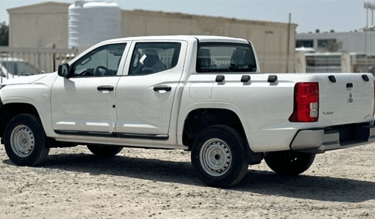 ميتسوبيشي L200 L200 2.4L  petrol DC 4W GL New Face 5MT