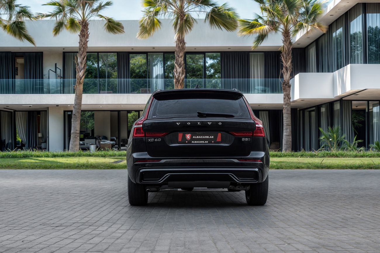 فولفو XC 60 XC60 B5 Ultimate Dark | 2,644 P.M | 0% Downpayment | Al Futtaim Warranty!