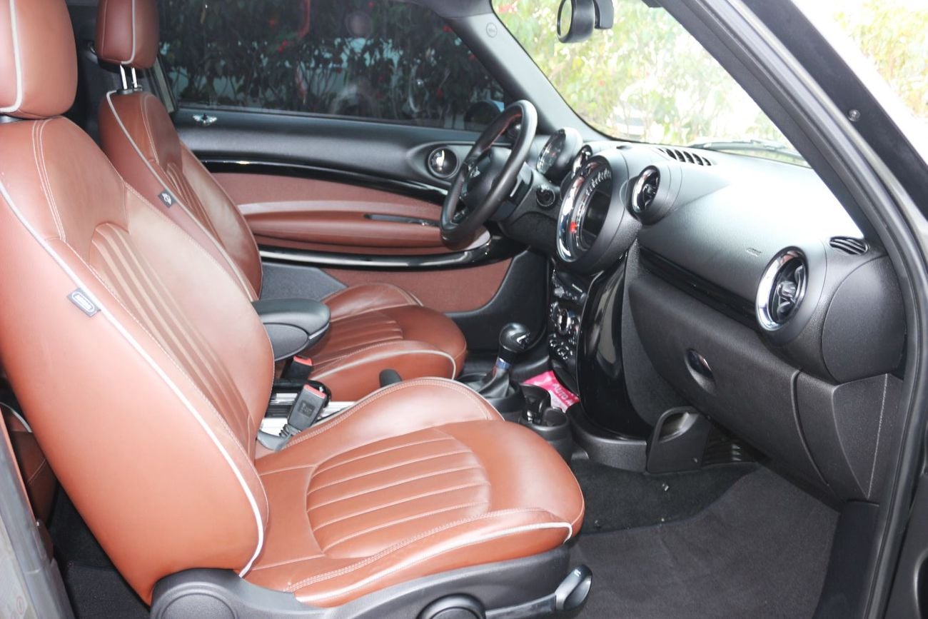 Mini Clubman S 1.6L 2013 MINI Clubman John Cooper Works - GCC Specs AWD Full options