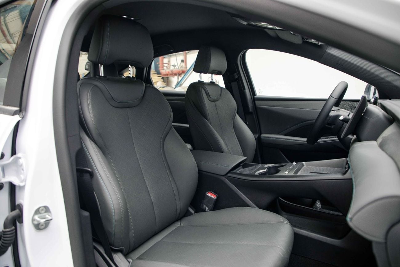 بي واي دي كين بلاس DM-i Progressive 1.5L - White Inside Black | Export Only