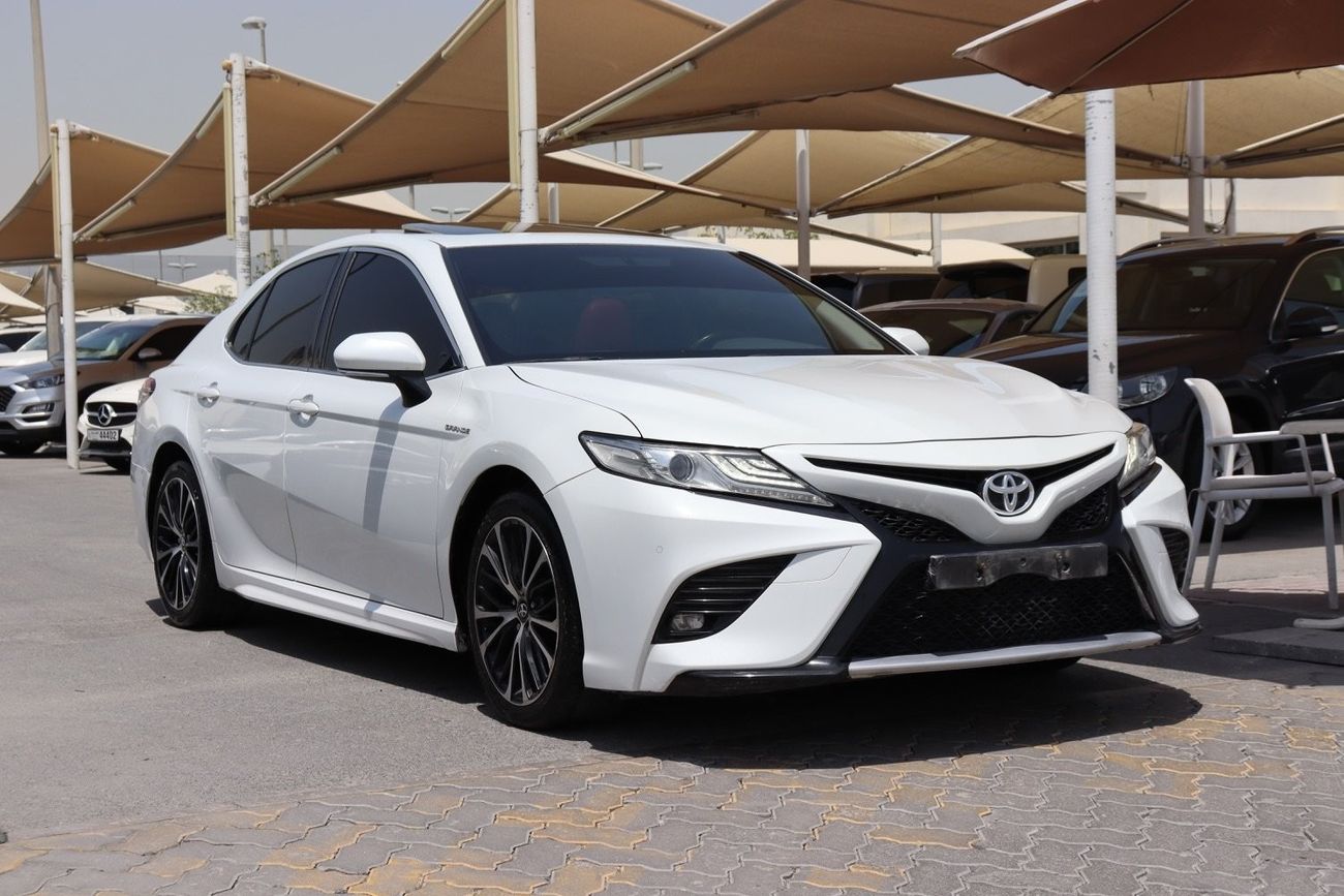 Toyota Camry 40TH Anniversary 3.5L Toyota Camry Grande Sport / 2019 / GCC / Free Accident / First Owner