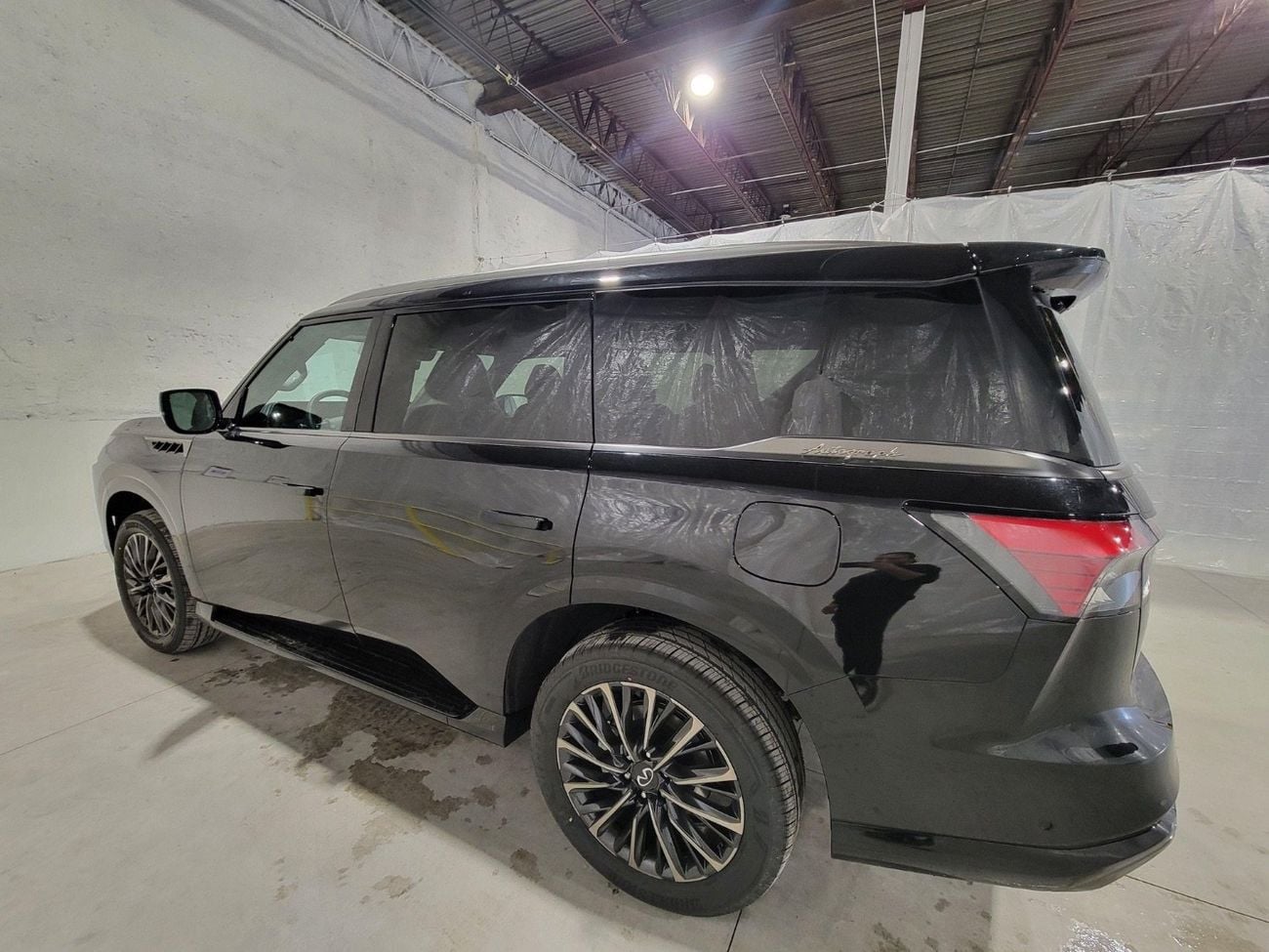 Infiniti QX80 Autograph Captain Chairs 3.5L