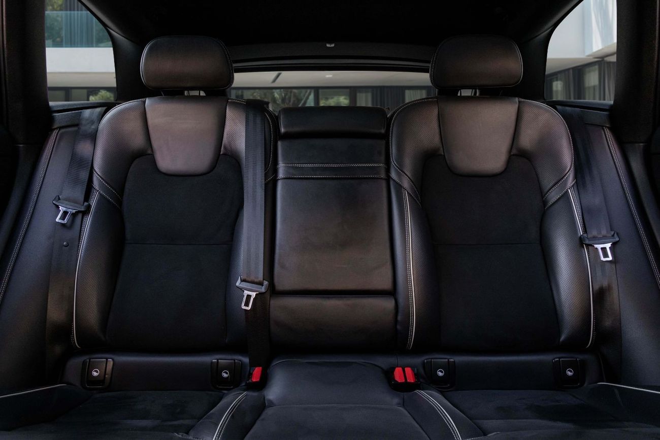 Volvo XC60 R-DESIGN | 1,958 P.M | 0% Downpayment |