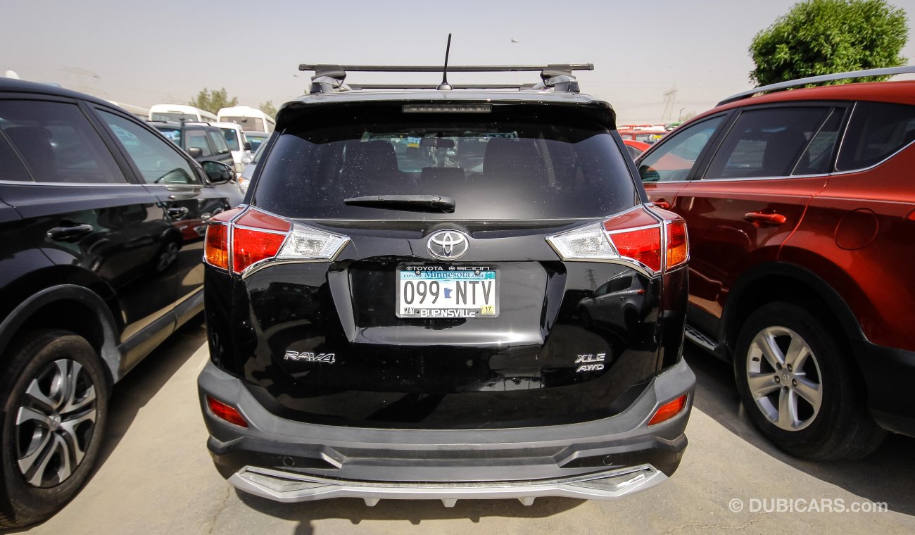 Toyota RAV4 XLE AWD