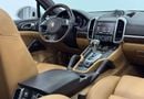 Porsche Cayenne GTS 4.8L 2013 Porsche Porsche Cayenne GTS, Full Service History, Excellent Condition, GCC