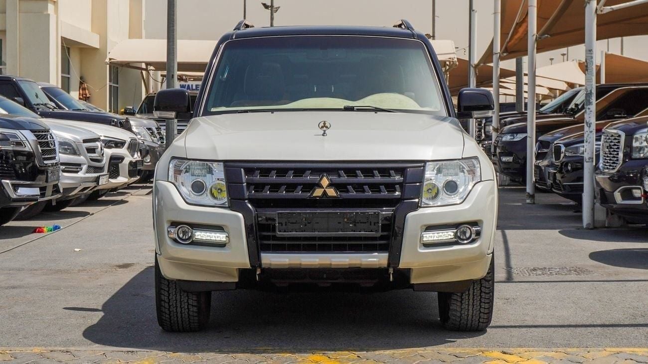 Mitsubishi Pajero GLS V6