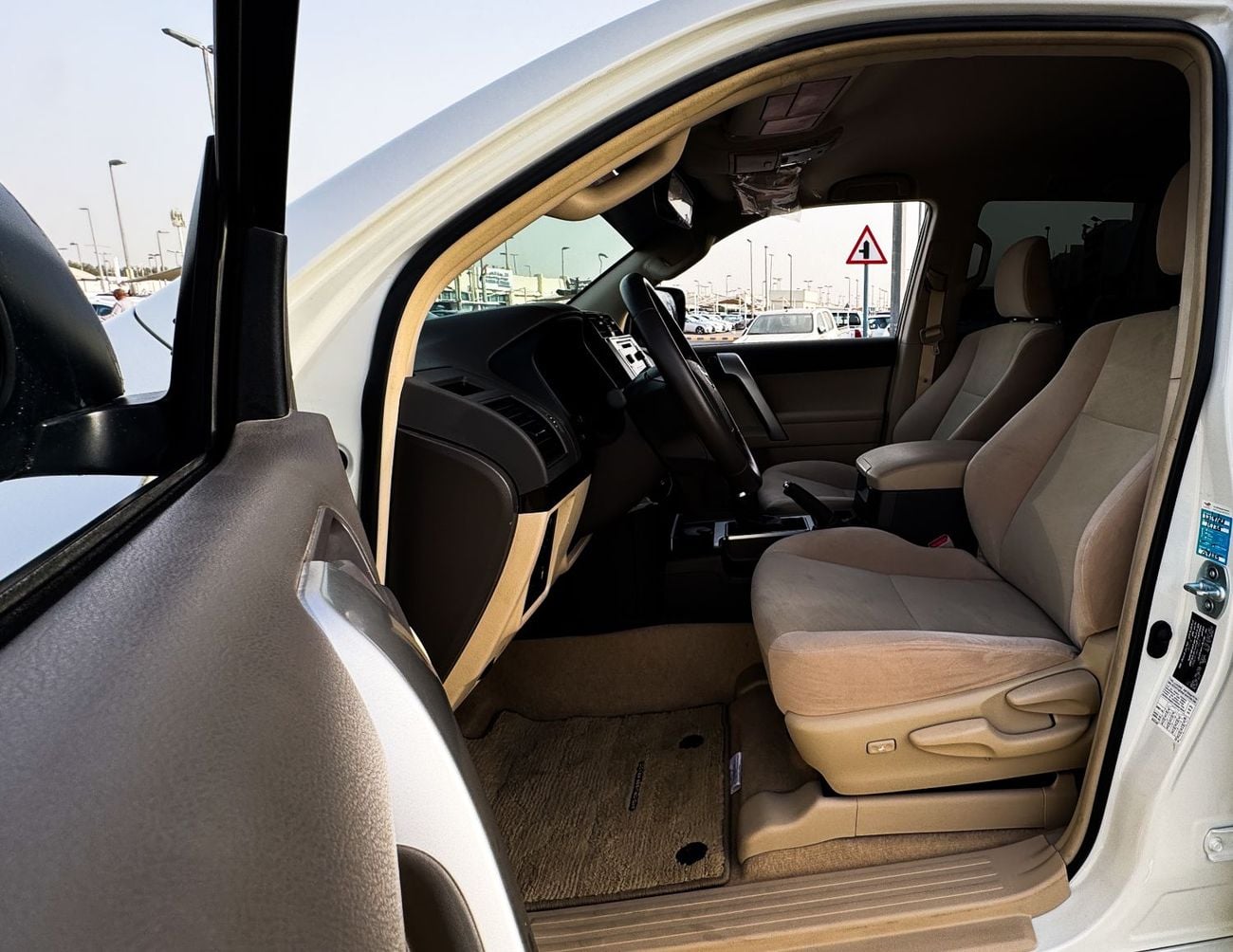 Toyota Prado EXR Toyota Prado | 4.0 L | 2019 | GCC | Accident-Free | In Excellent Condition | 1934 P.M