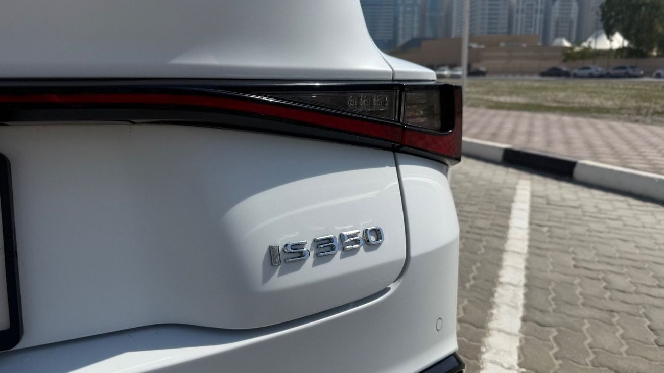 لكزس IS 350 F Sport Platinum 3.5L