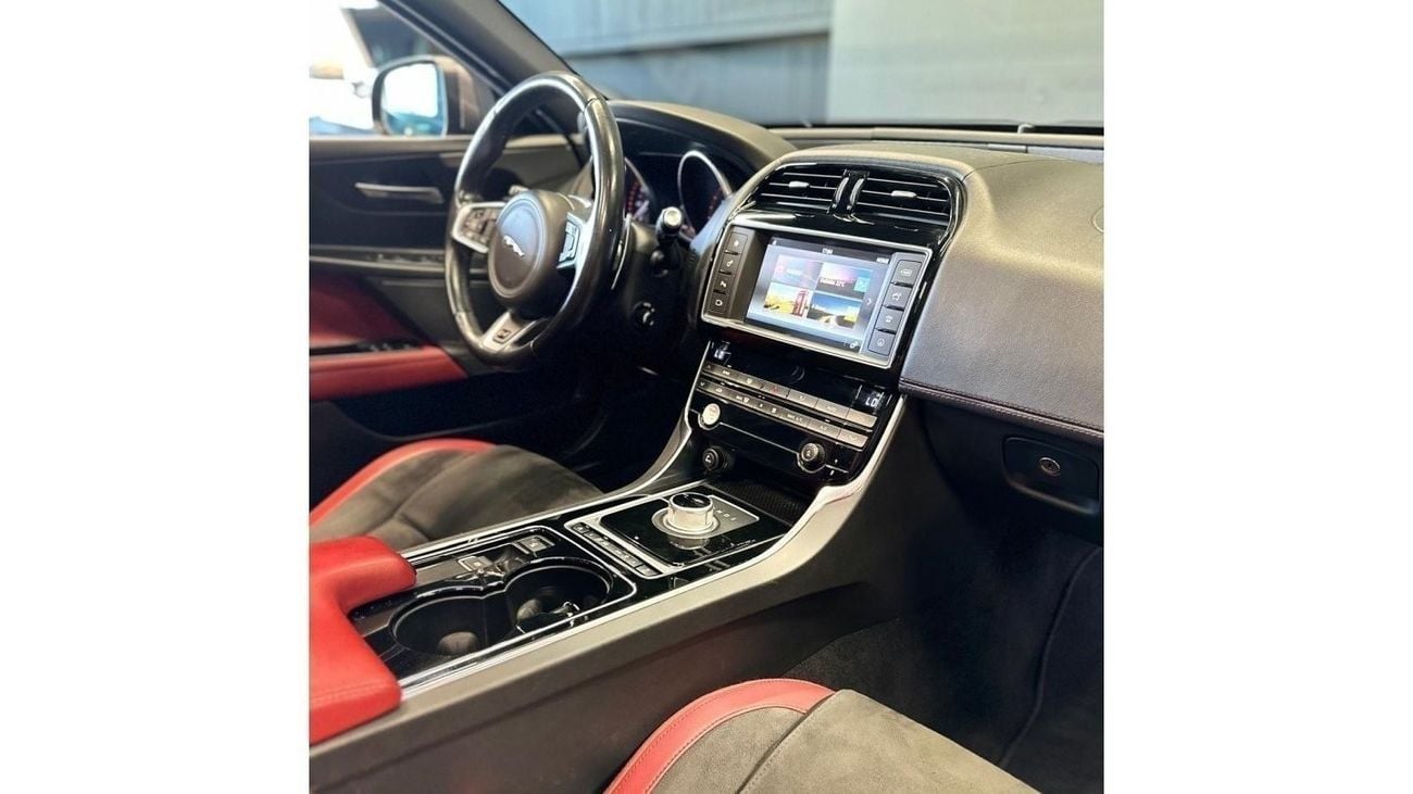 جاكوار XE AED 1,492pm • 0% Downpayment • S V6 • 2 Years Warranty