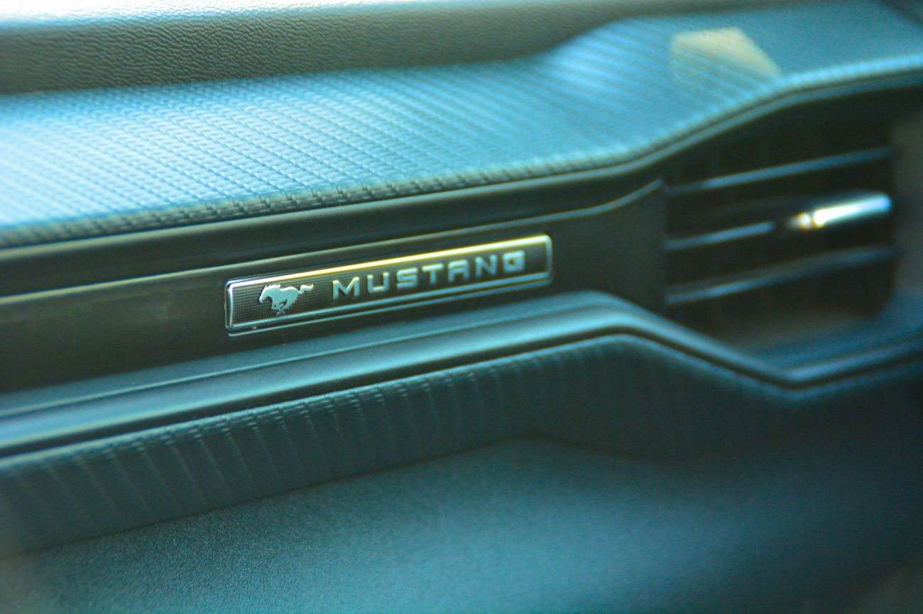 Ford Mustang EcoBoost 2.3L Convertible A/T