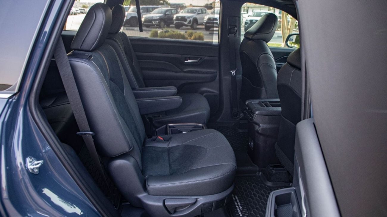 Toyota Grand Highlander PLATINUM 2026 | For Local Registration +10%