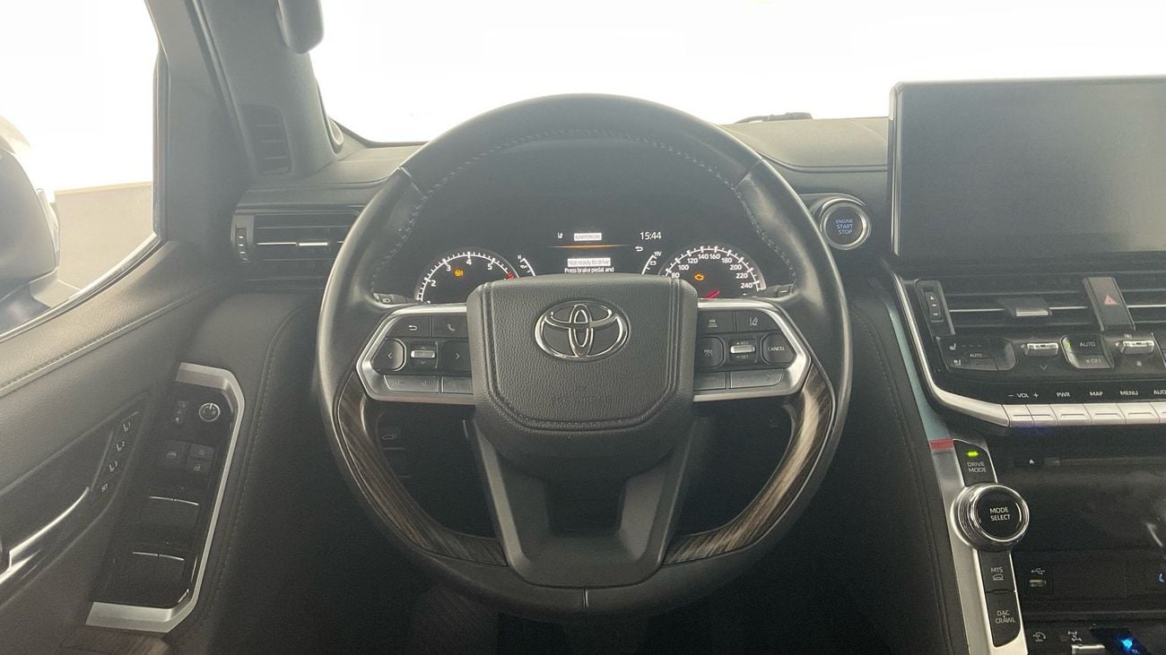 تويوتا لاند كروزر VXR | شامل الضمان | 0 ﺪﻔﻋﺓ ﺃﻮﻟﻯ