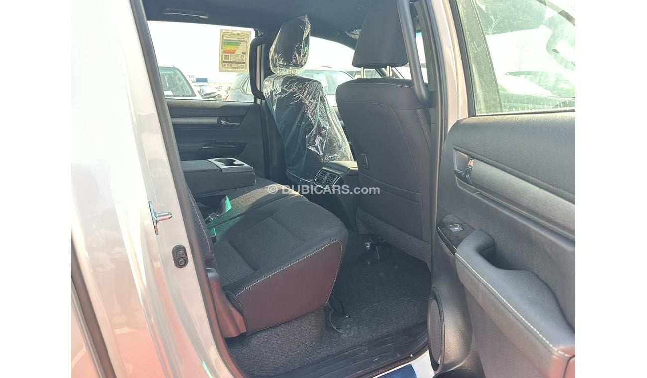 Toyota Hilux TOYOTA HILUX 4.0 AT ADVENTURE WHITE 2023 * EXPORT ONLY *