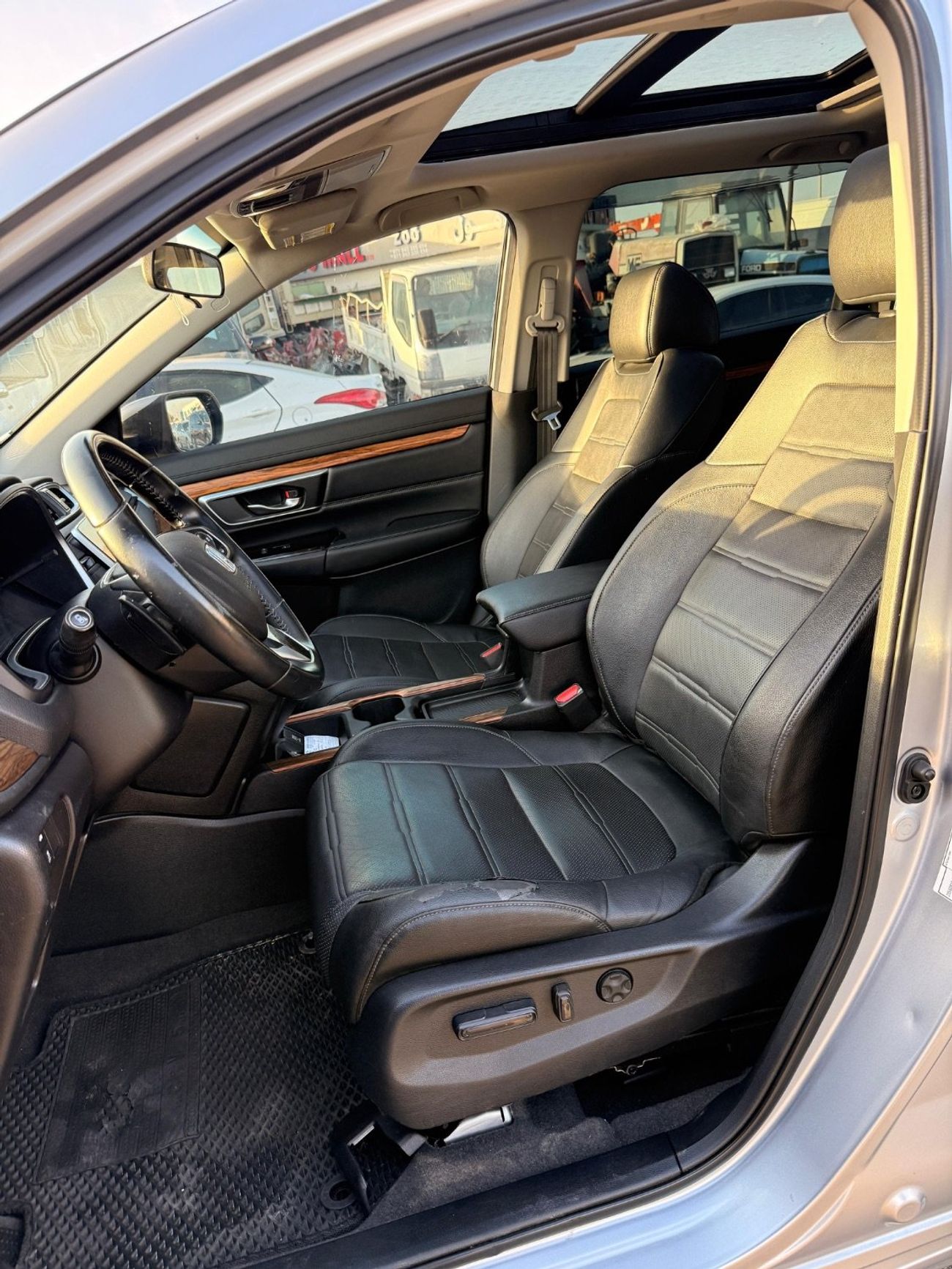 Honda CRV Full option Panoramic, leather seats 2019