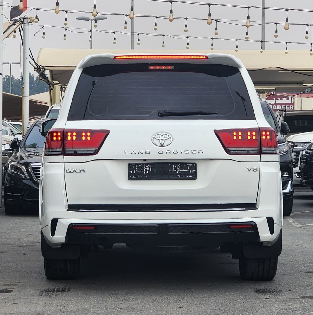 تويوتا لاند كروزر GXR 4.0L (271 HP) 4WD