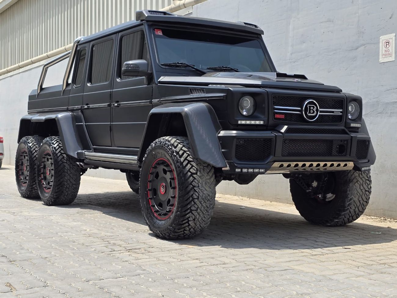 Mercedes-Benz G 63 AMG 6x6 Black Mountain 6x6 Conversion!! 700HP !!