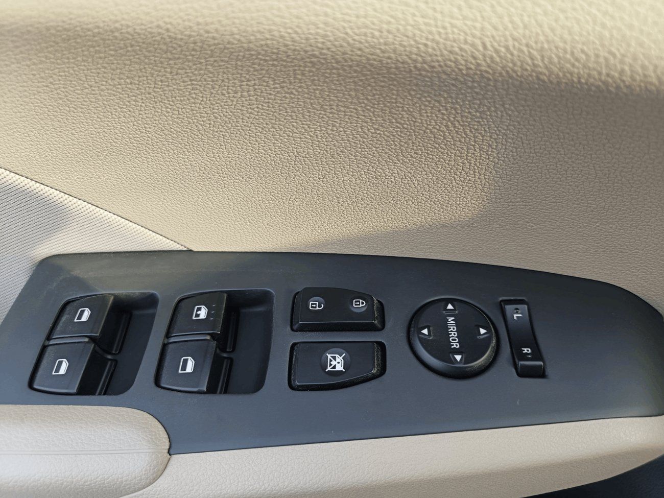 هيونداي أكسنت 1.6L | AVAILABLE FOR UAE | BRAND NEW/ ALLOY RIMS