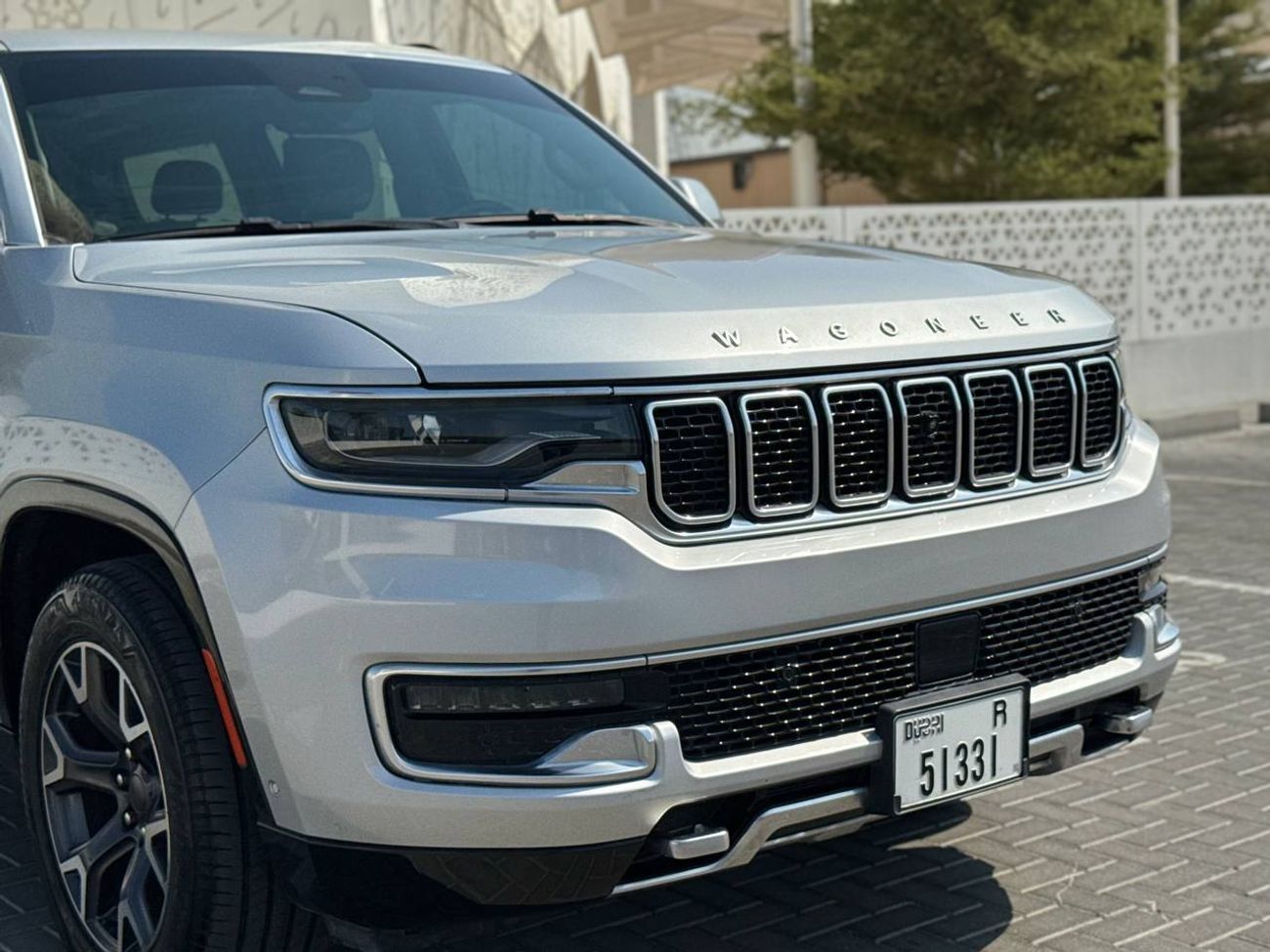 Jeep Grand Wagoneer Series III V8